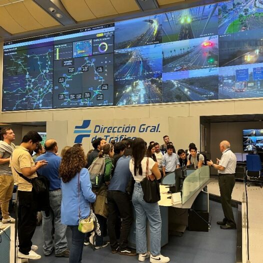 Estudiantes del MUPyGI visitan el centro de la DGT