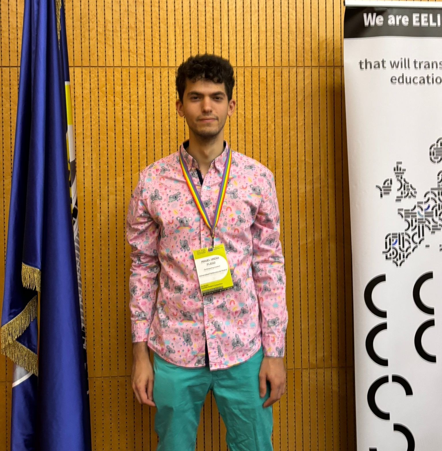 Miguel Ureña, premiado con el segundo premio en la competición científica EElisa en Bucarest